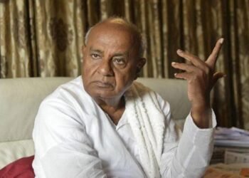 ਸਾਬਕਾ ਪ੍ਰਧਾਨਮੰਤਰੀ H. D. Deve Gowda ਨੂੰ ਅਦਾਲਤ ਨੇ ਦਿੱਤਾ ਝੱਟਕਾ, ਭਰਨਾ ਪਵੇਗਾ 2 ਕਰੋੜ ਦਾ ਹਰਜਾਨਾ